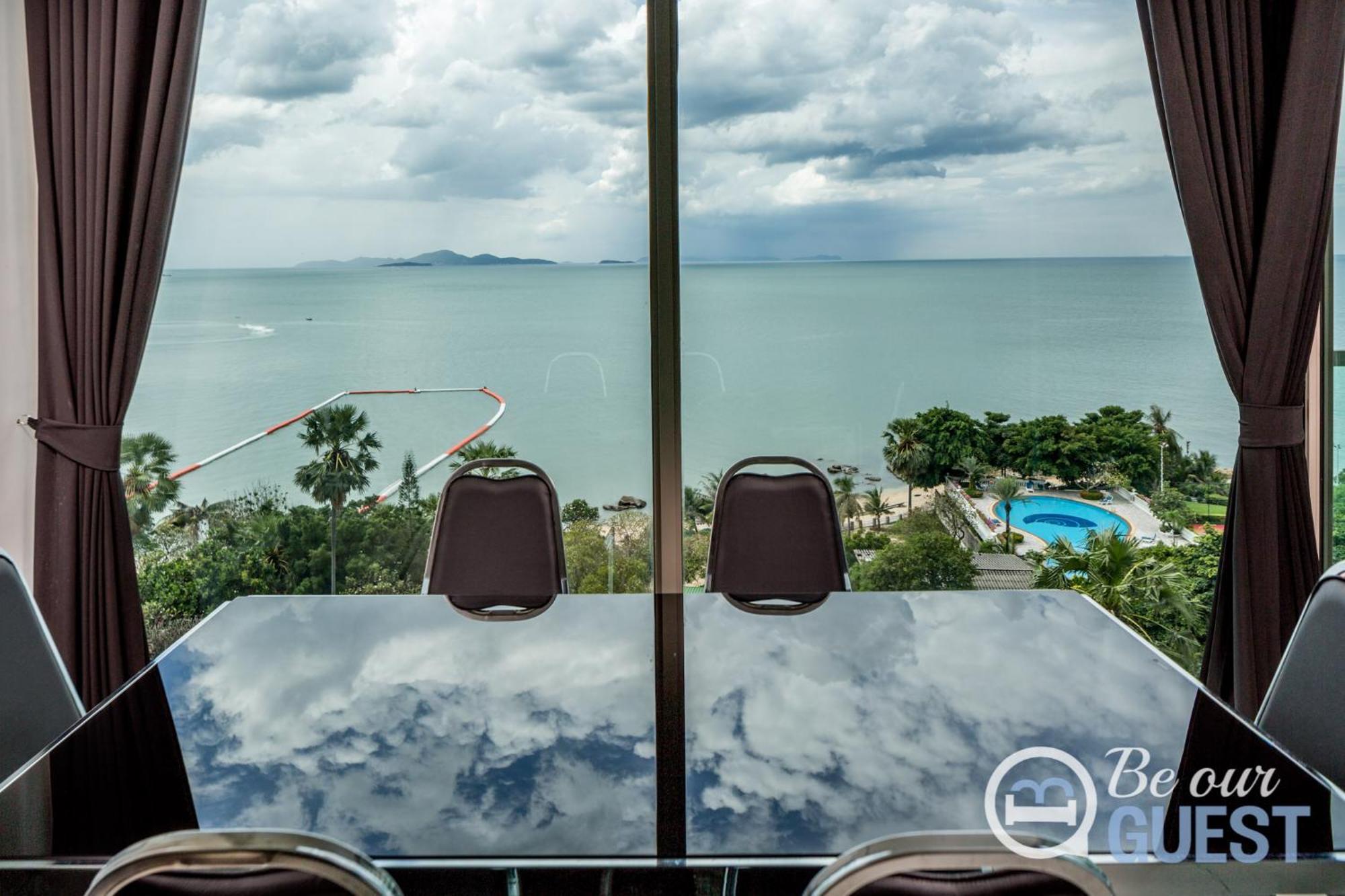 Stunning Sea View Condo On The Beach - Monthly Stay Pattaya Zewnętrze zdjęcie