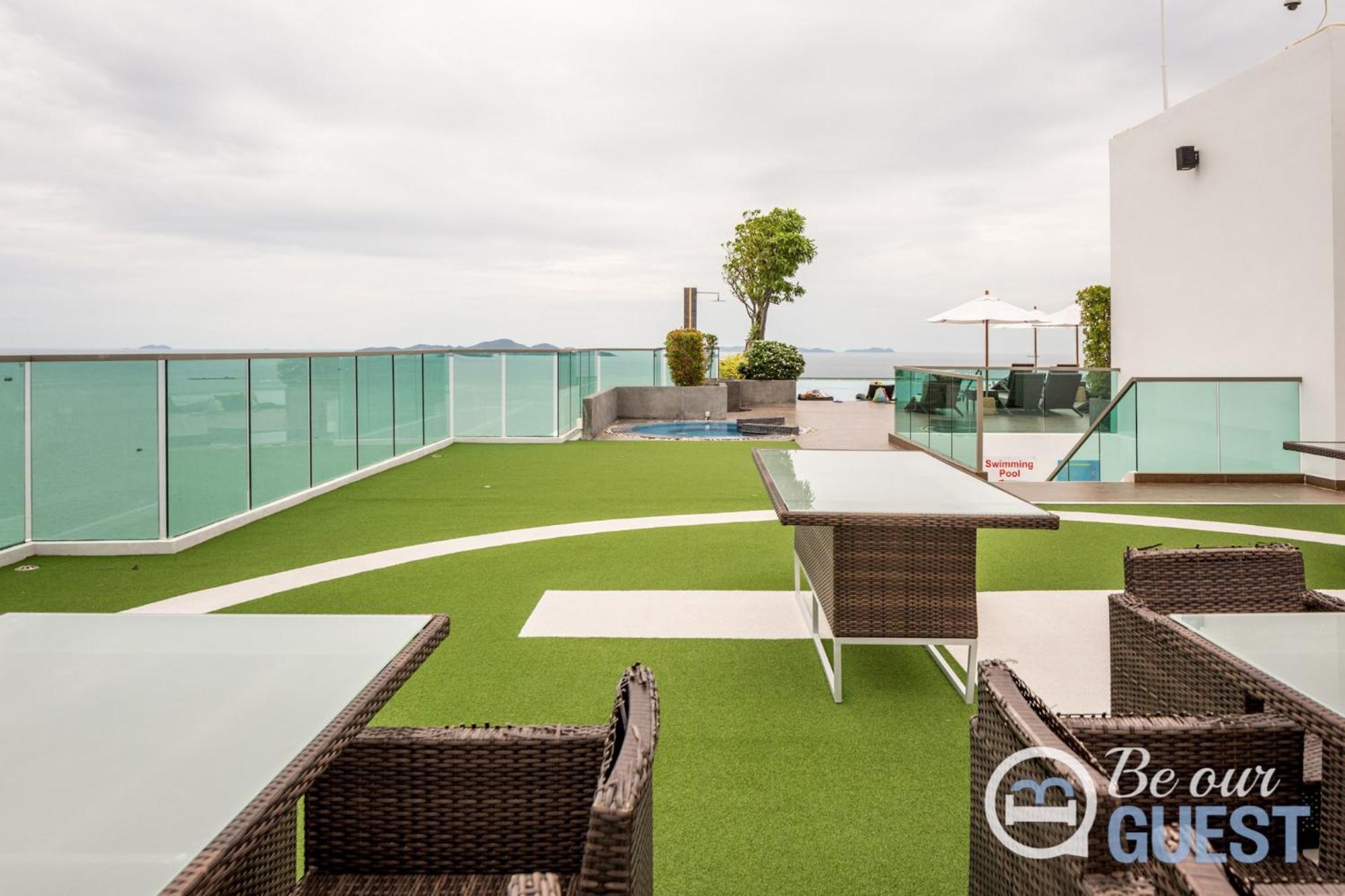 Stunning Sea View Condo On The Beach - Monthly Stay Pattaya Zewnętrze zdjęcie